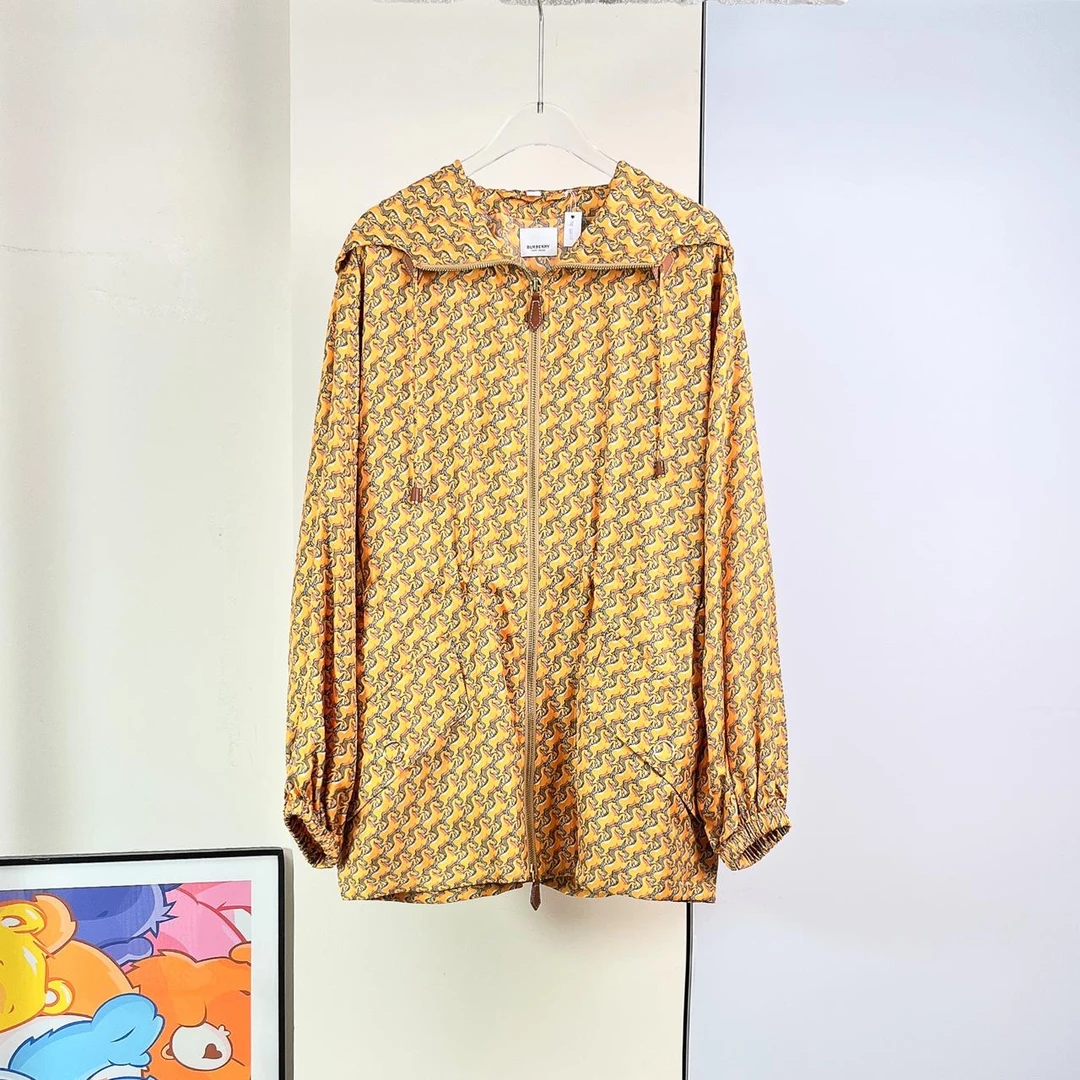99新/Burberry/博柏利/外套/UK6码/Xsp38420