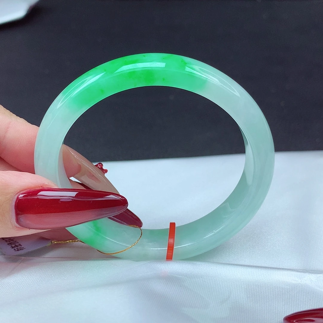 未镶嵌手镯翡翠5455贵妃240