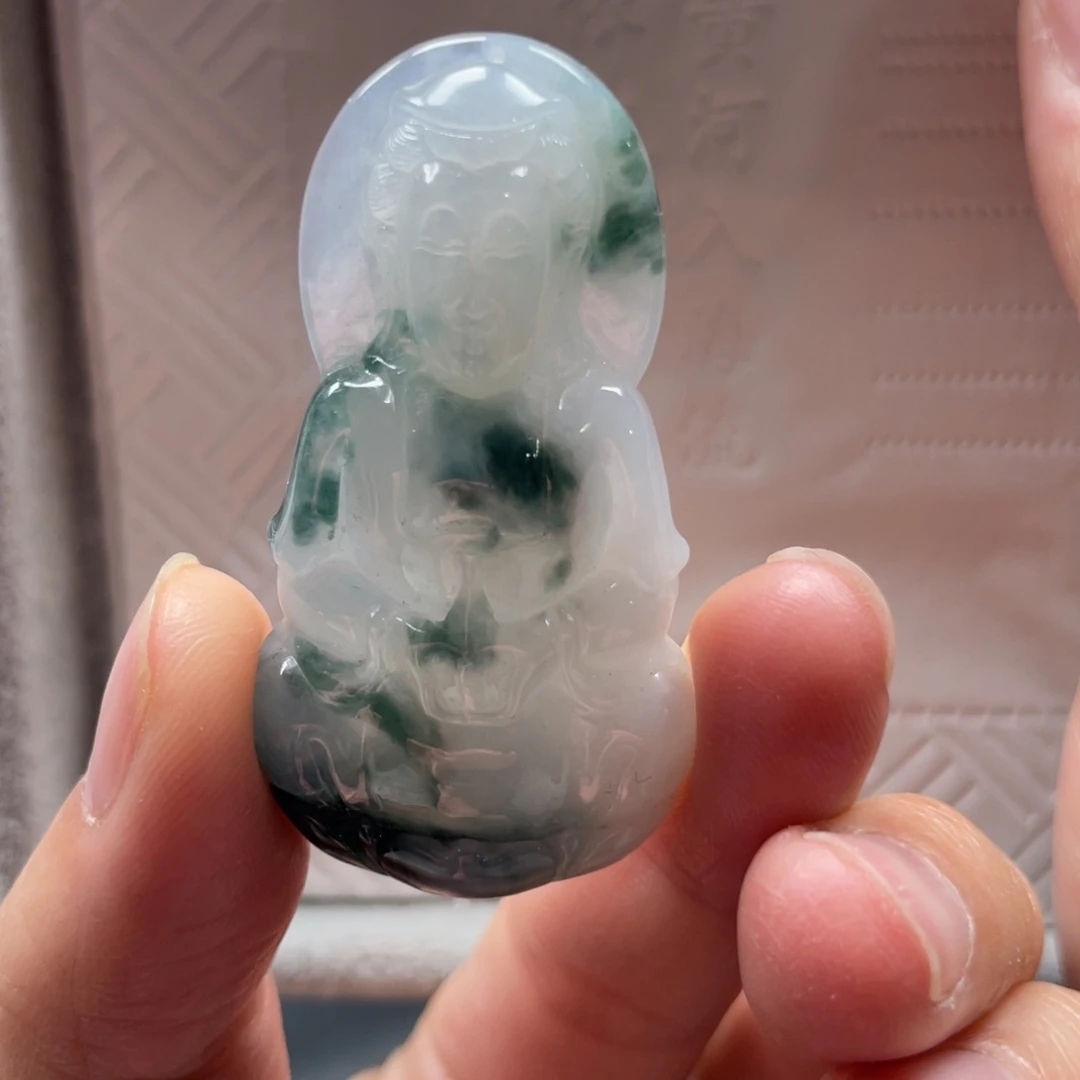 翡翠未镶嵌颈饰挂件