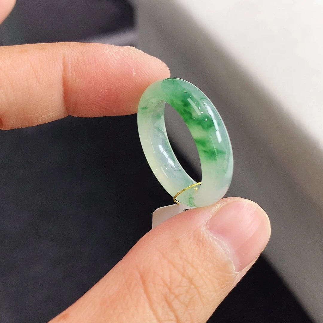 翡翠未镶嵌戒指17号