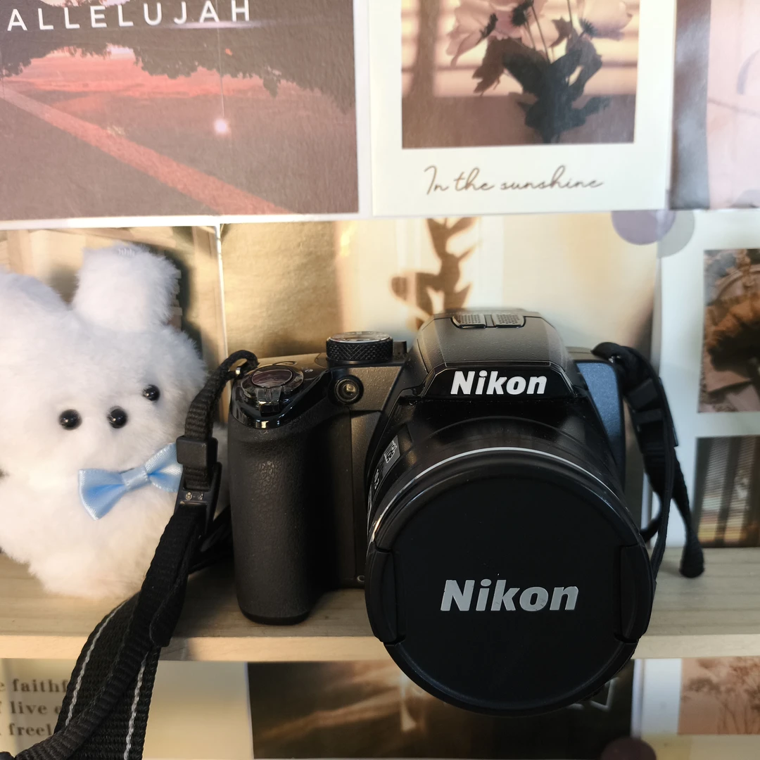 99新 Nikon/尼康 p100 26倍光学变焦 90°上翻屏幕超长焦ccd相机