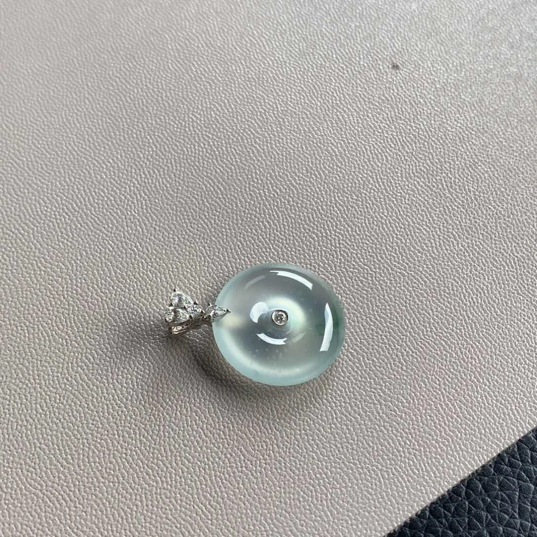 翡翠颈饰18K金镶嵌天然缅甸翡翠吊坠19.4-4.9