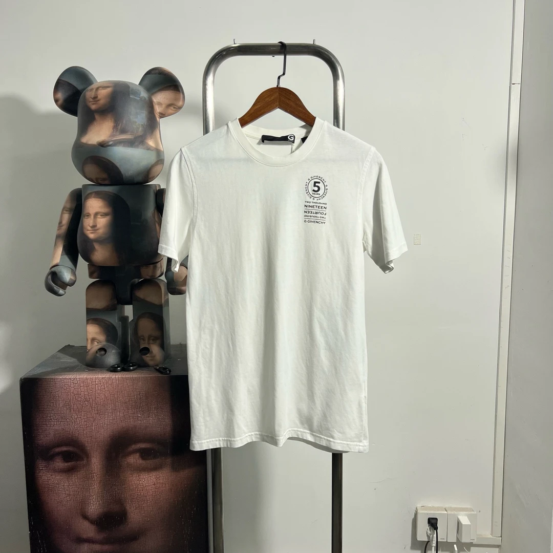 99新 Givenchy/纪梵希 短袖 S2225 尺码：S胸围46衣长68 编码0