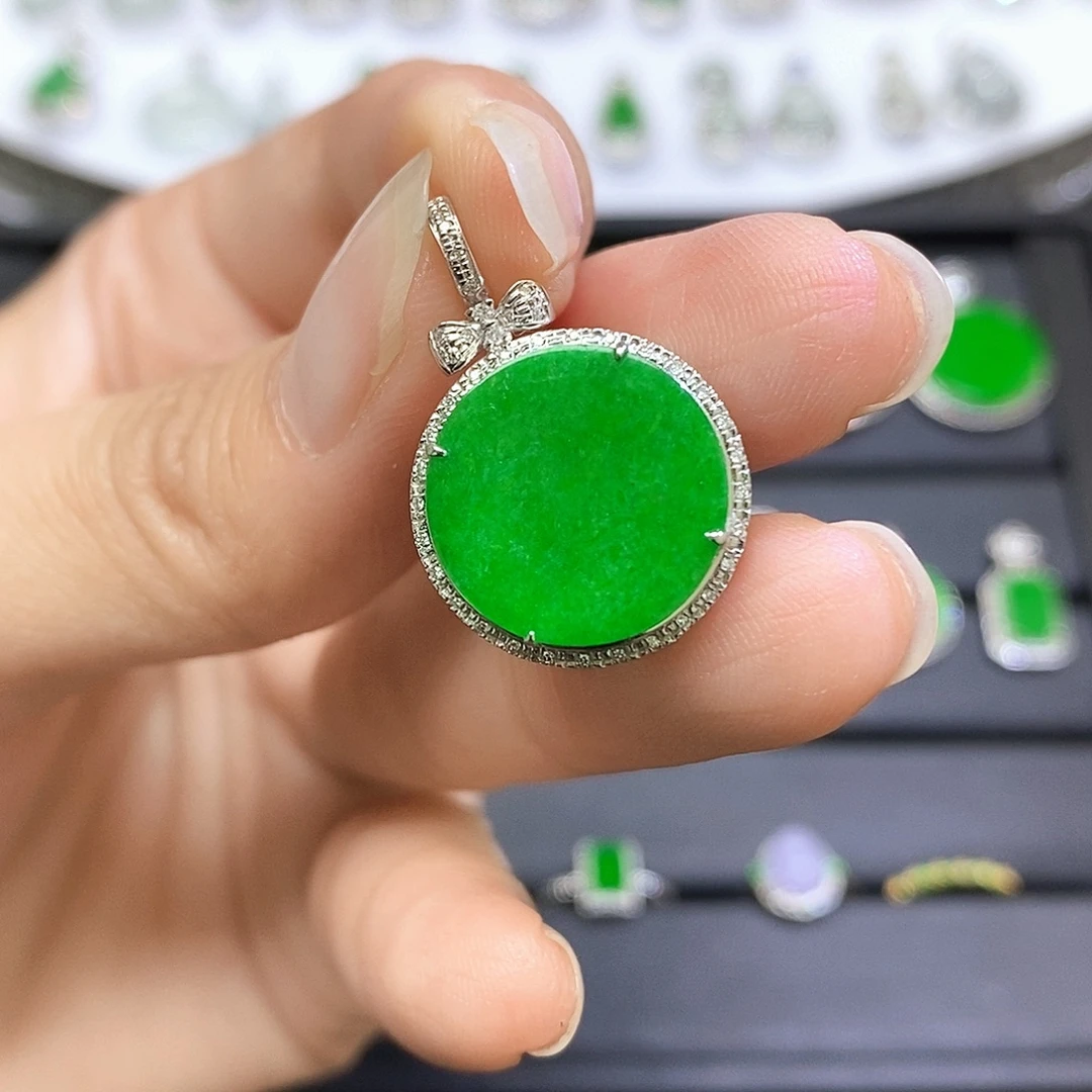 翡翠18K金镶嵌吊坠(不含链)