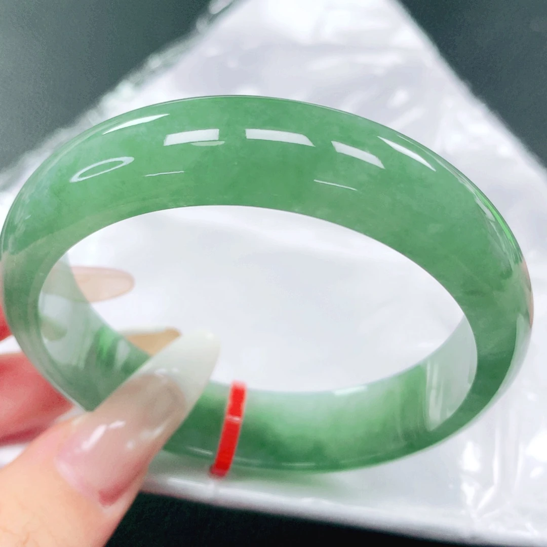 翡翠未镶嵌手镯56