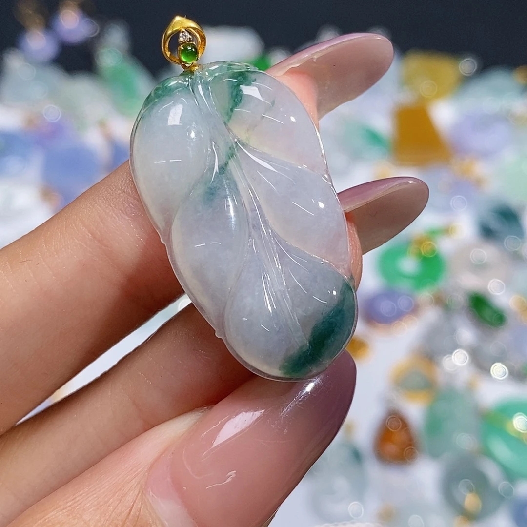 颈饰18K金镶嵌翡翠天然翡翠