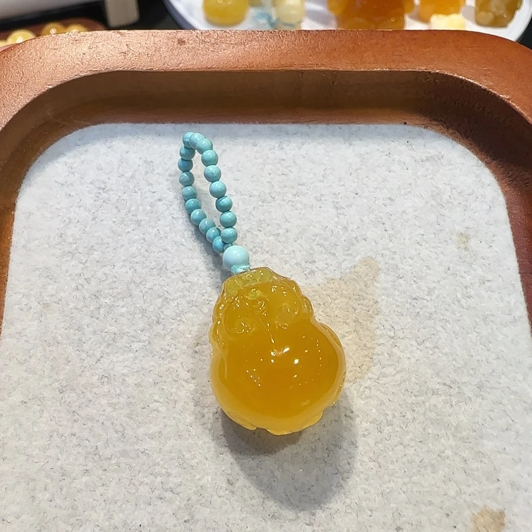 琥珀未镶嵌珠宝奇石