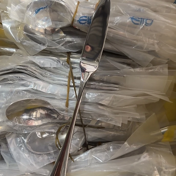 18-10不锈钢鱼星果酱刀一直