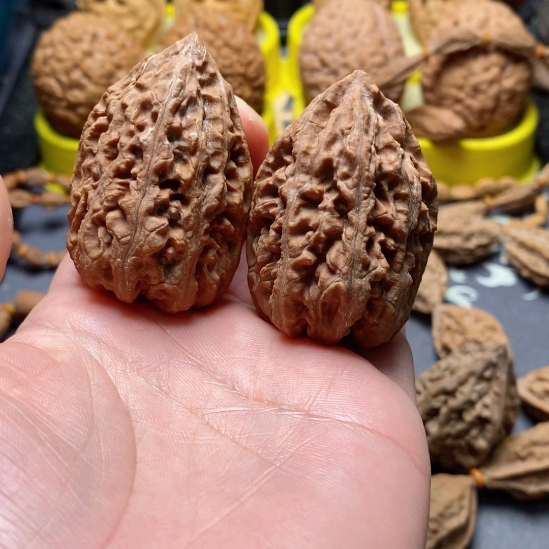 文玩核桃吊坠瑕疵73