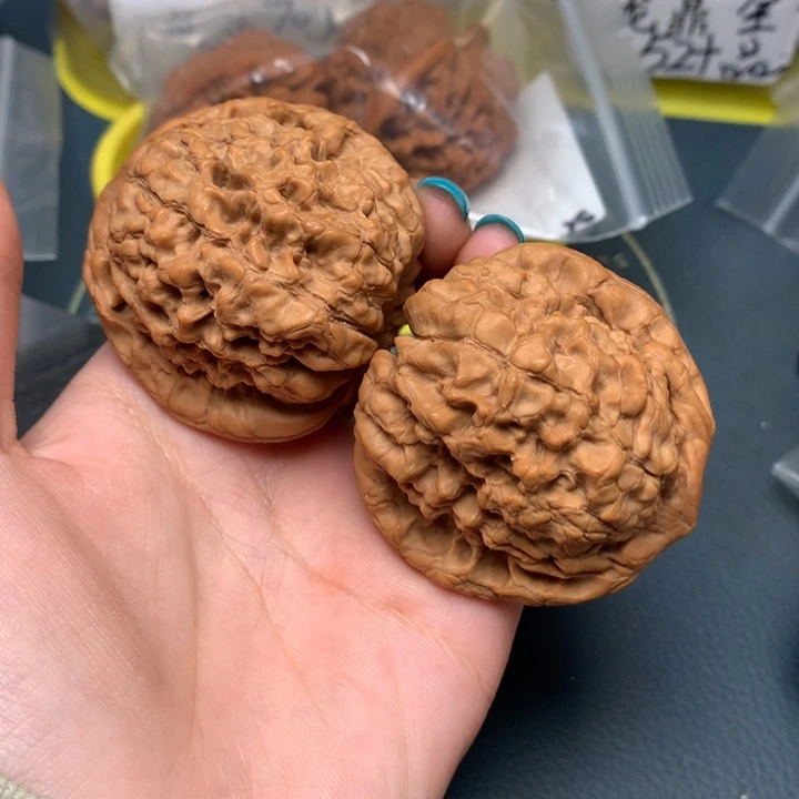 柏***泽文玩核桃把件49-24561-0