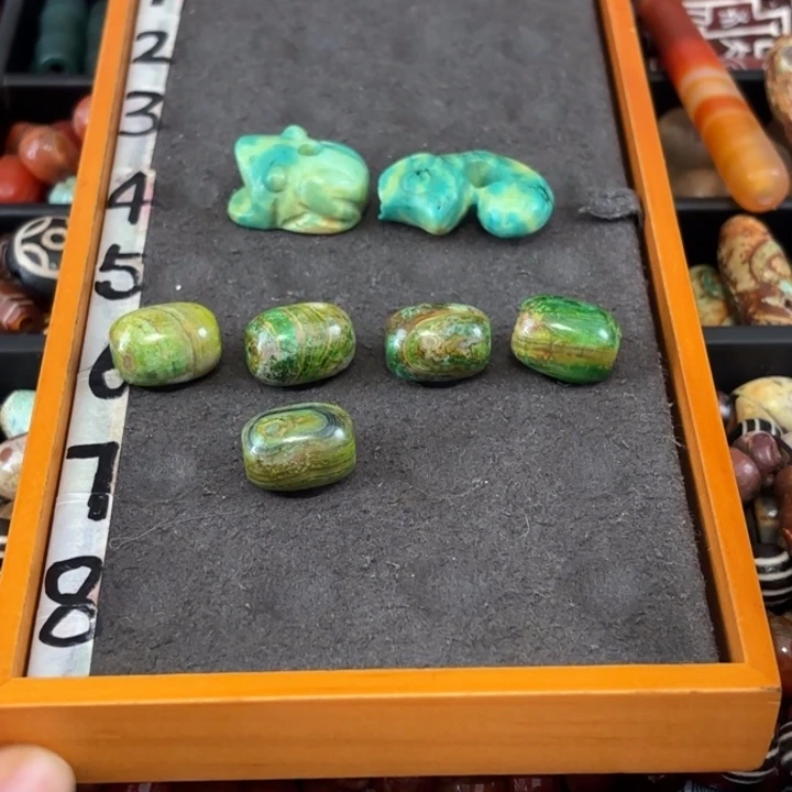 梧***桐玛瑙/玉髓未镶嵌颈饰