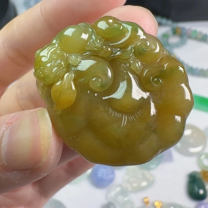 翡翠未镶嵌颈饰翡翠