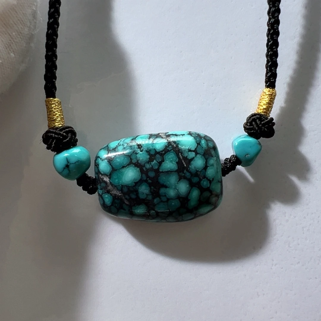 绿松石未镶嵌挂件