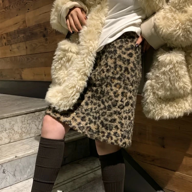 冬上新新款仿羊羔毛加绒百搭松紧腰豹纹中裙半身裙