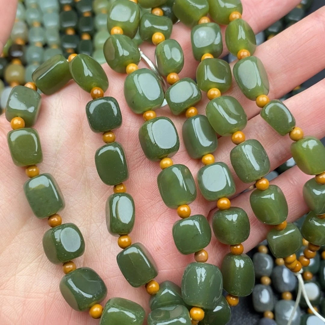 和田玉未镶嵌车挂