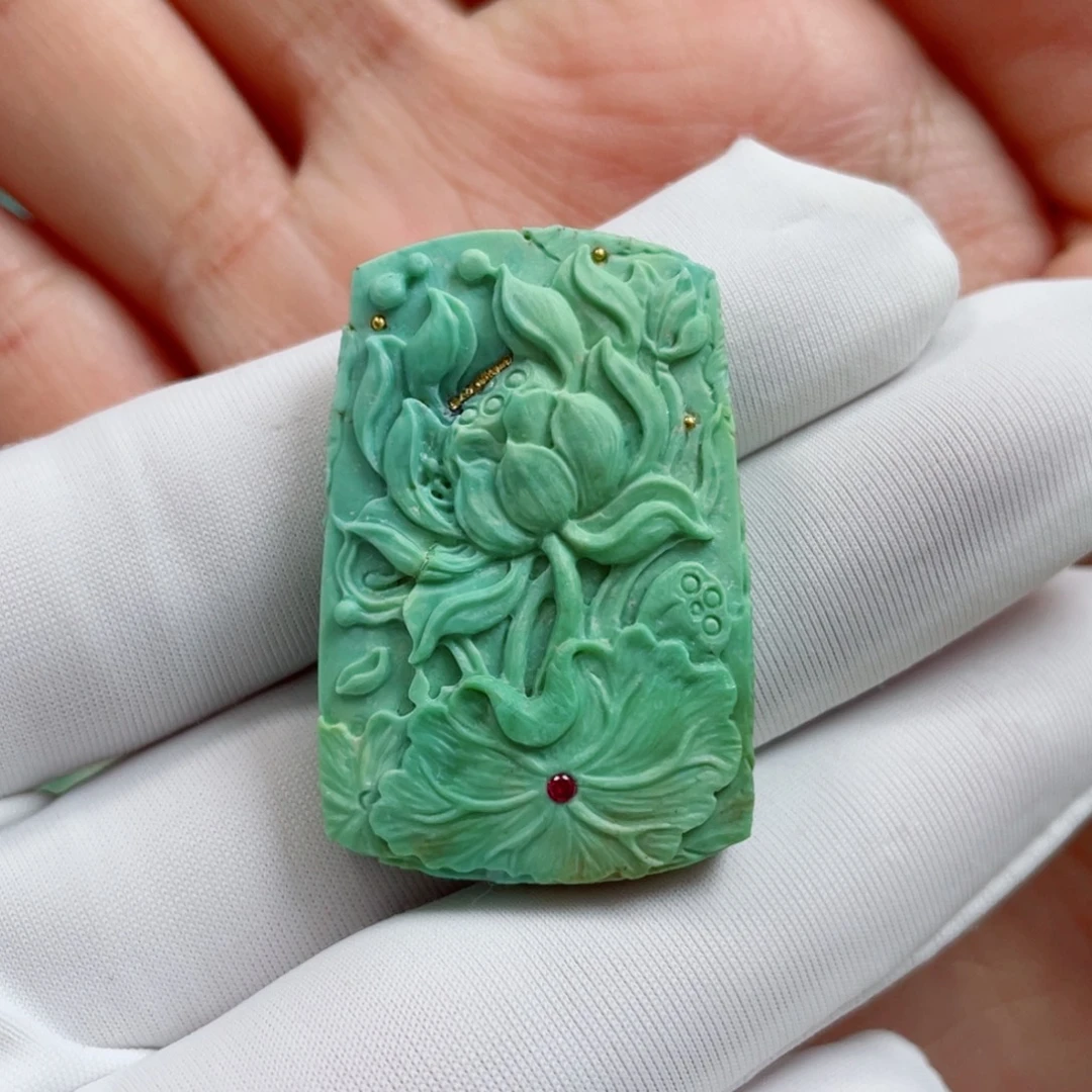 阳***T绿松石未镶嵌珠宝奇石