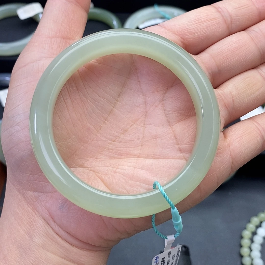 和田玉未镶嵌手镯58.59