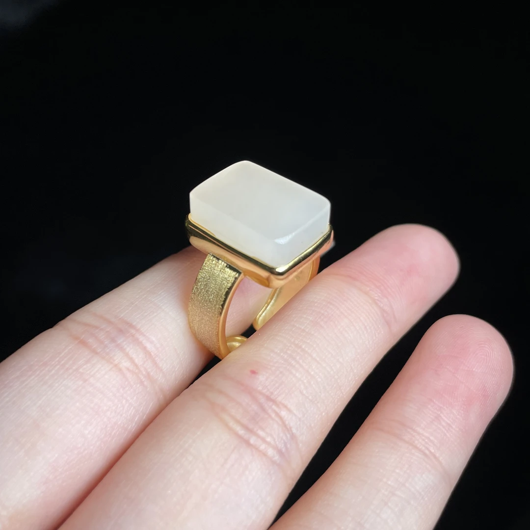 L【玉总珠宝】925银和田玉戒指-约14*10*5mm多样性发一CAN1200387