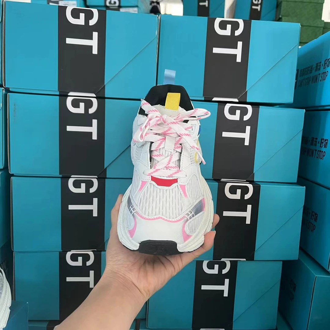 090儿童黄粉鞋子2292