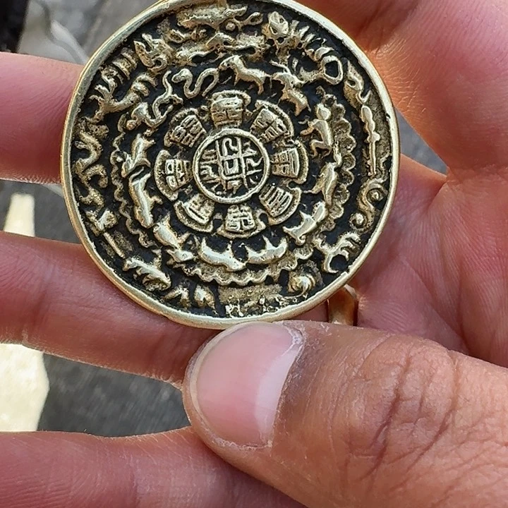 玻璃颈饰N****k琉璃珠子