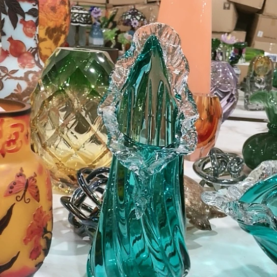 琉璃花瓶高31厘米口径8厘米