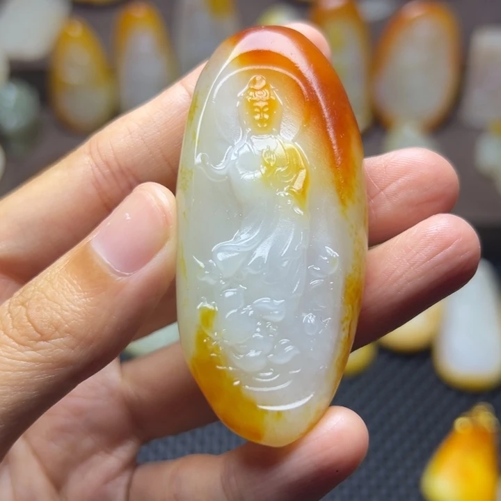 颈饰未镶嵌和田玉