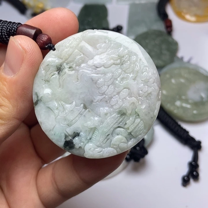 翡翠未镶嵌颈饰翡翠