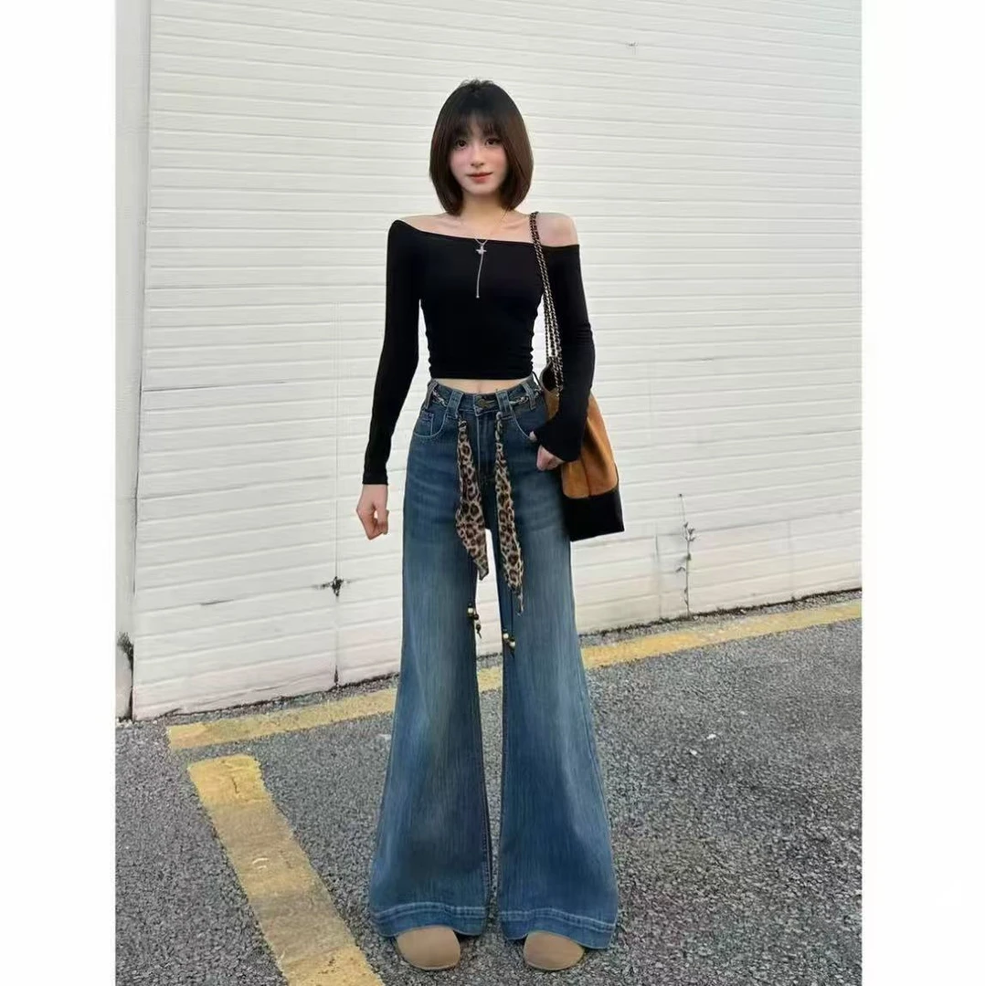 百搭复古高腰不贴腿微喇牛仔裤女2025年秋季新款宽松显瘦拖地长裤