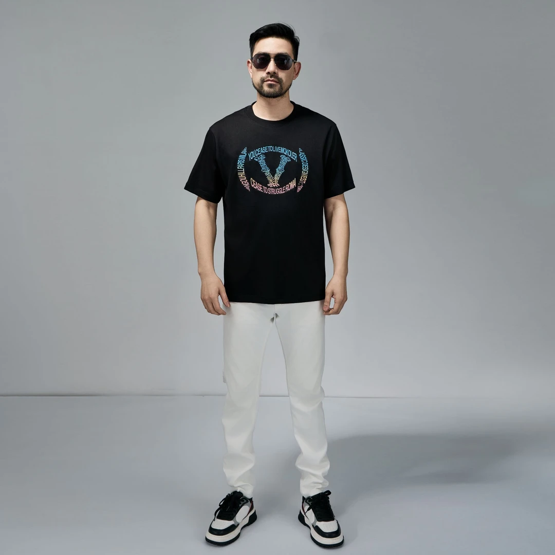 2025春夏新款短袖T恤男士潮牌高端重工炫彩字母V印花五分袖体恤衫