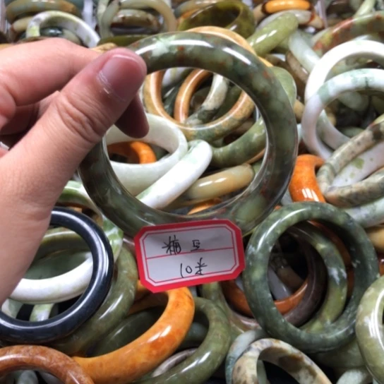 未镶嵌蛇纹石玉手镯糖*子