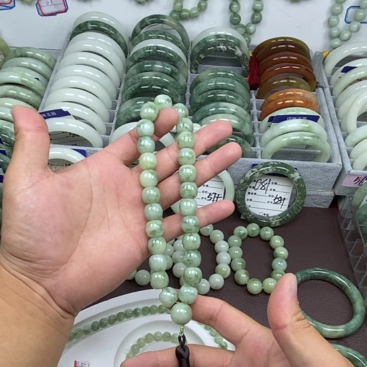 蛇纹石玉未镶嵌手链