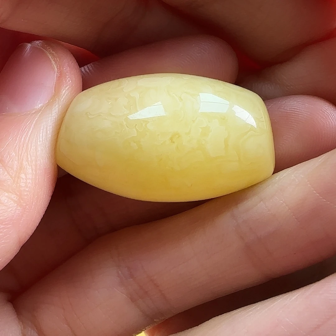 蜜蜡未镶嵌珠宝奇石