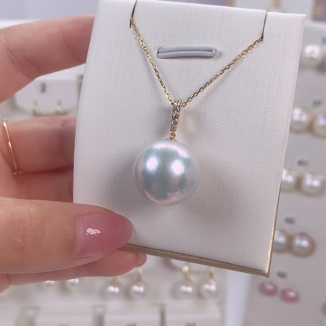 淡水珍珠18K金镶嵌颈饰