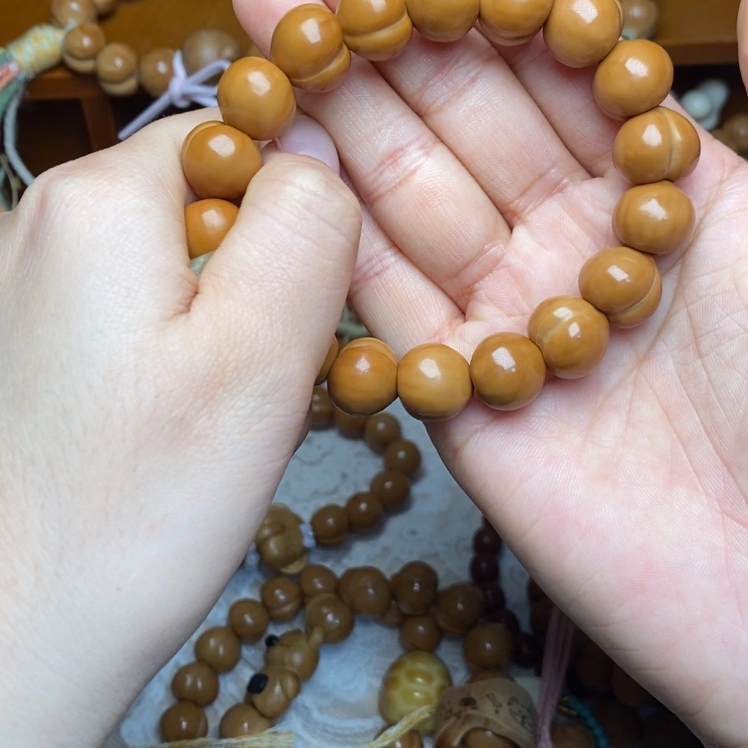 菏***赁猴头核桃把件屁桃手串素圈13➕