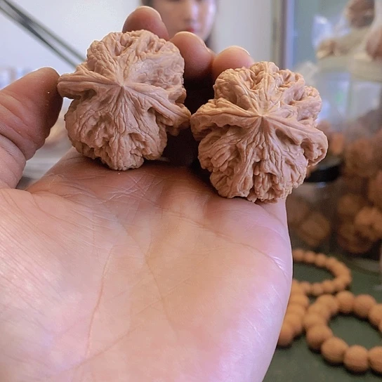 【闪购商品】把件文玩核桃40球粗筋