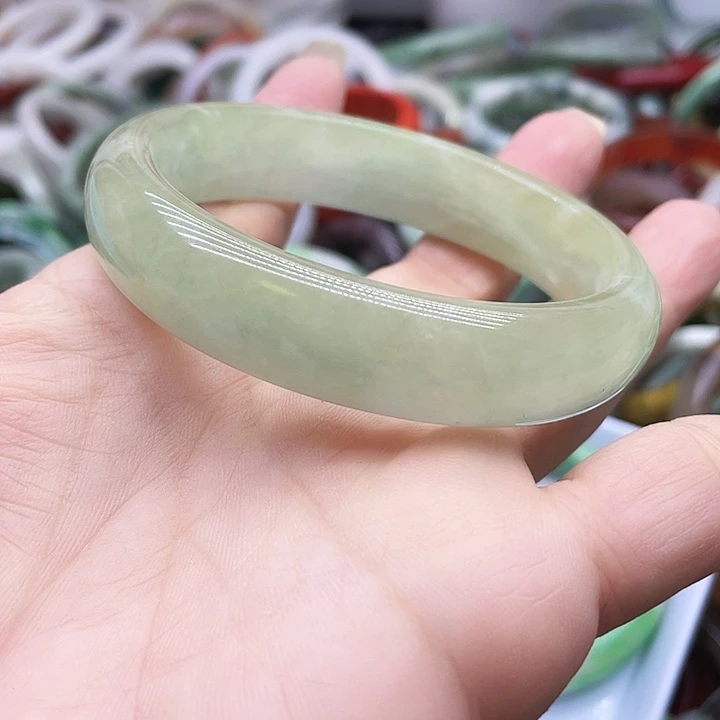 翡翠未镶嵌手镯手镯
