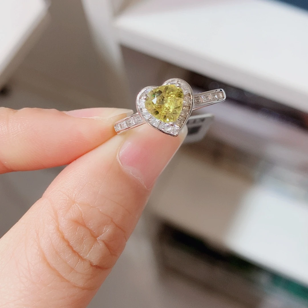 银S925镶嵌戒指石榴石