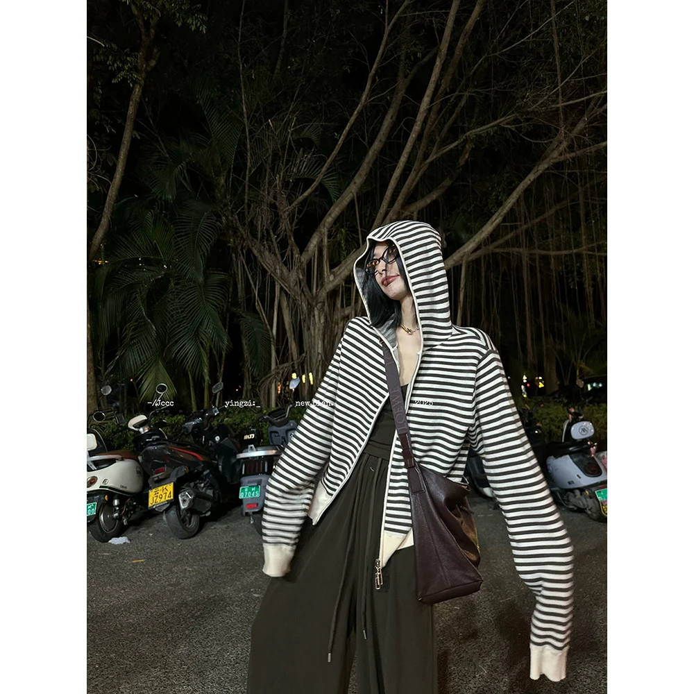 JCCC影子【慢调奶咖】条纹松弛感连帽卫衣吊带阔腿裤套装JE4LBZ10