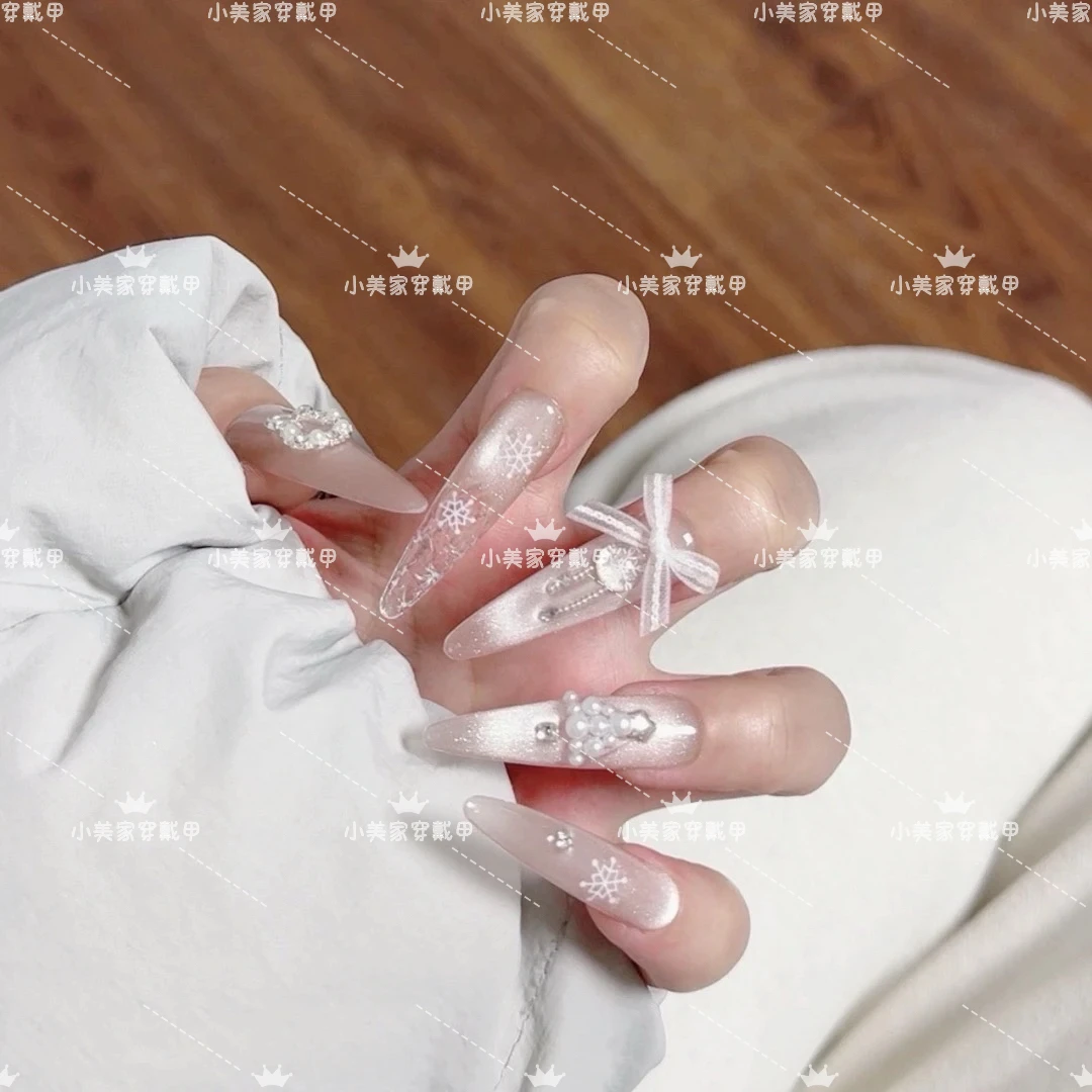 ｛花环｝纯爆闪法式轻奢长尖细狗猫眼显白高级穿戴甲