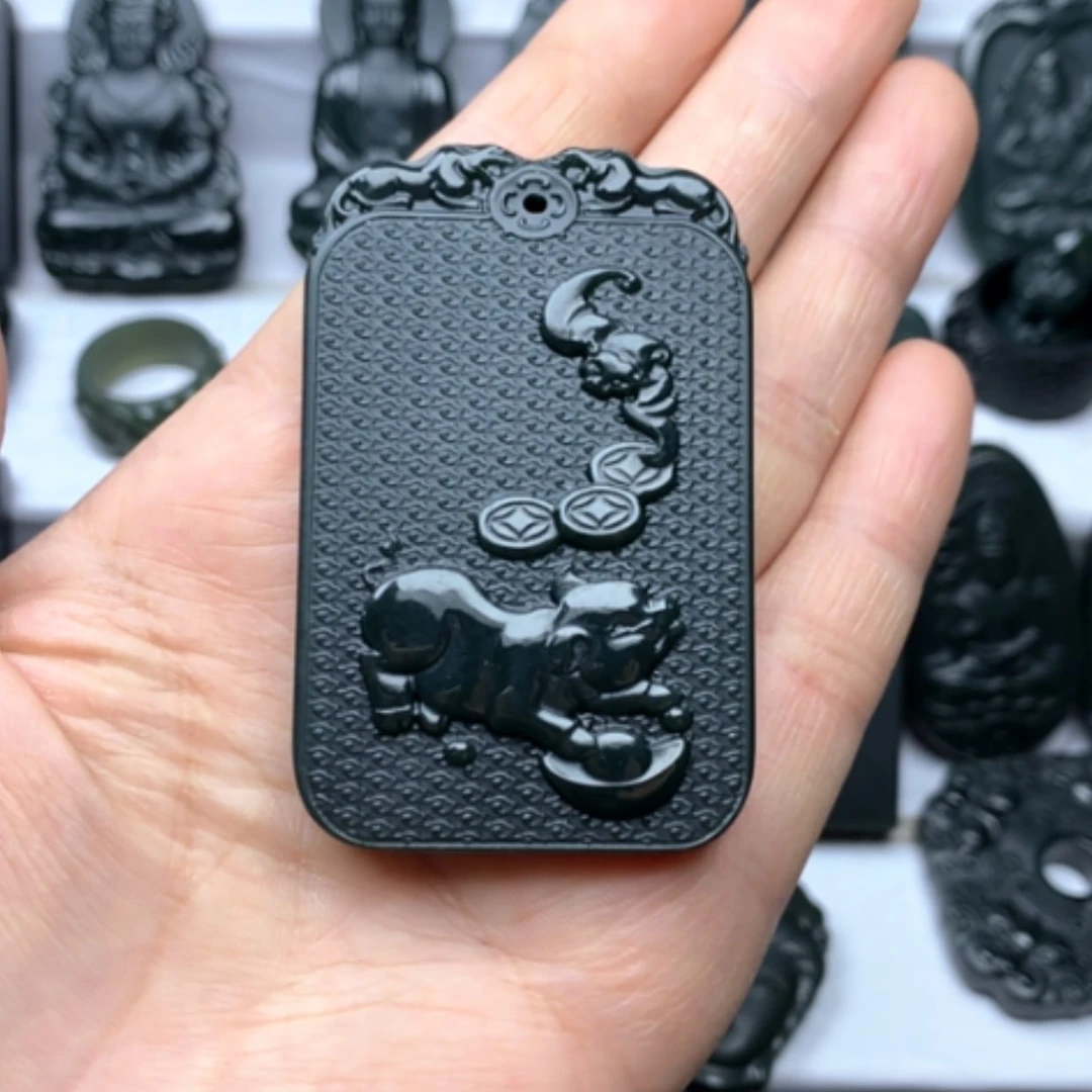 【闪购商品】和田玉颈饰未镶嵌双面雕刻