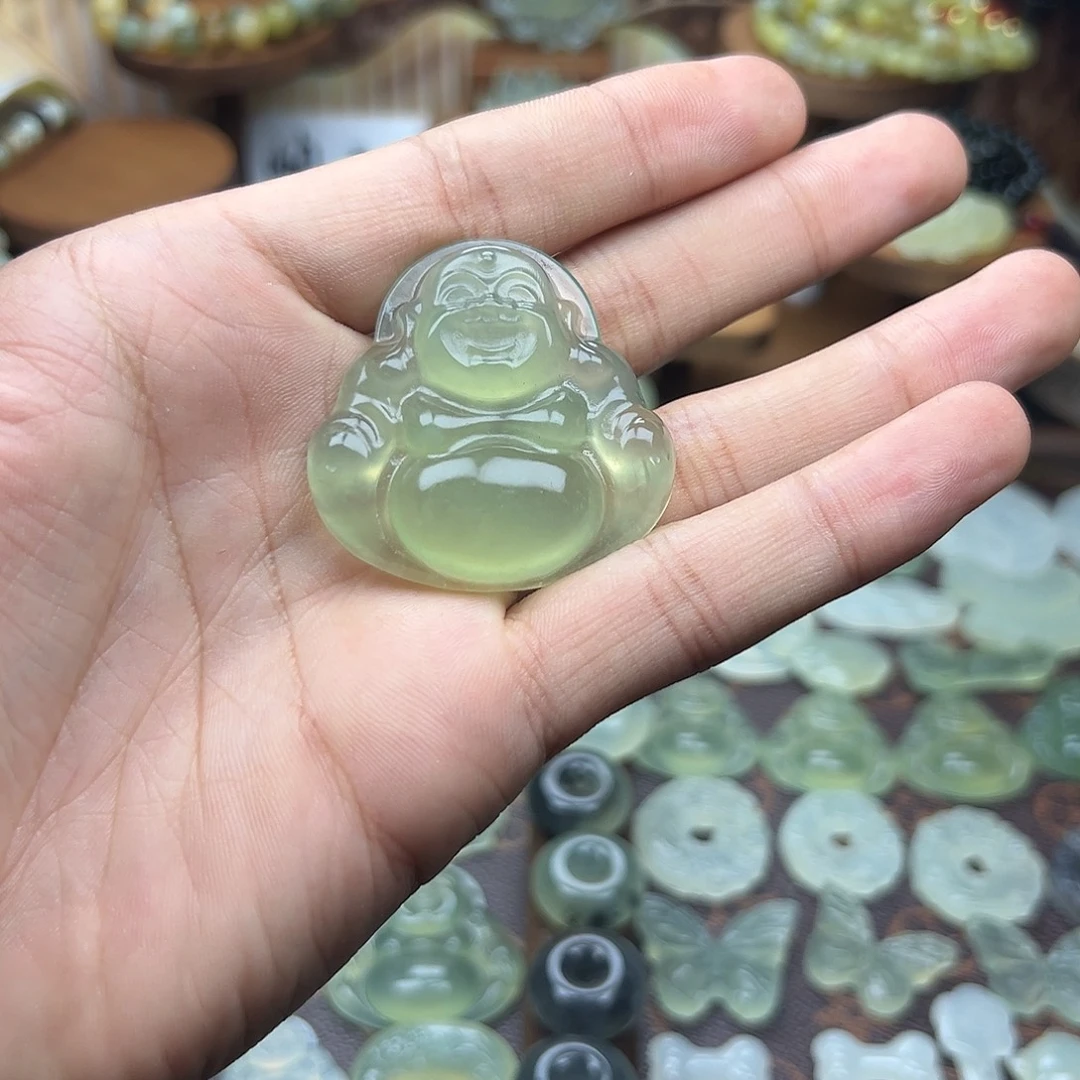 蛇纹石玉未镶嵌颈饰
