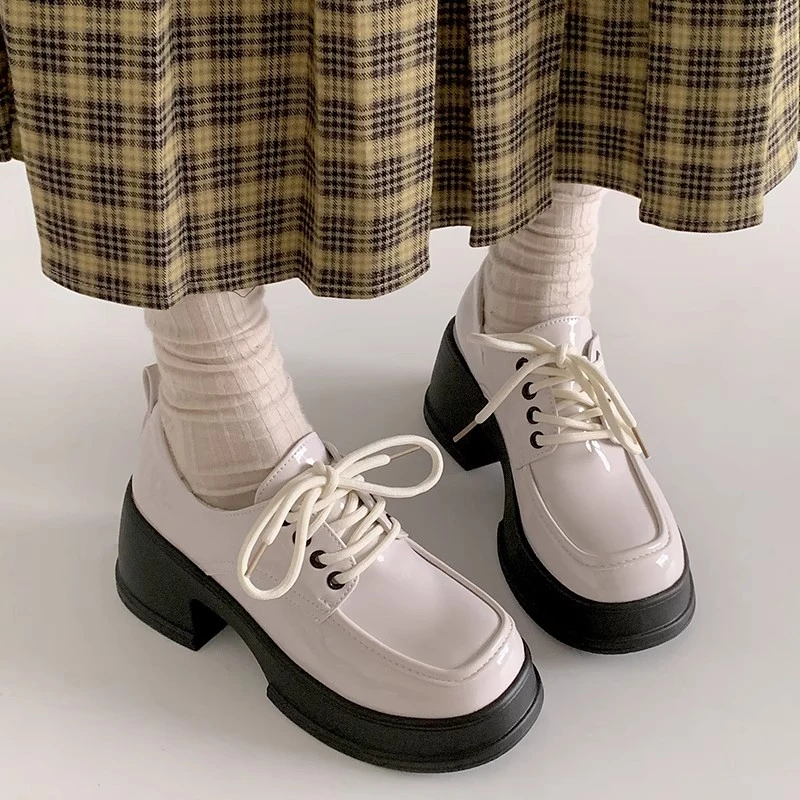 黑色法式复古厚底小皮鞋女2025新款夏季配裙子