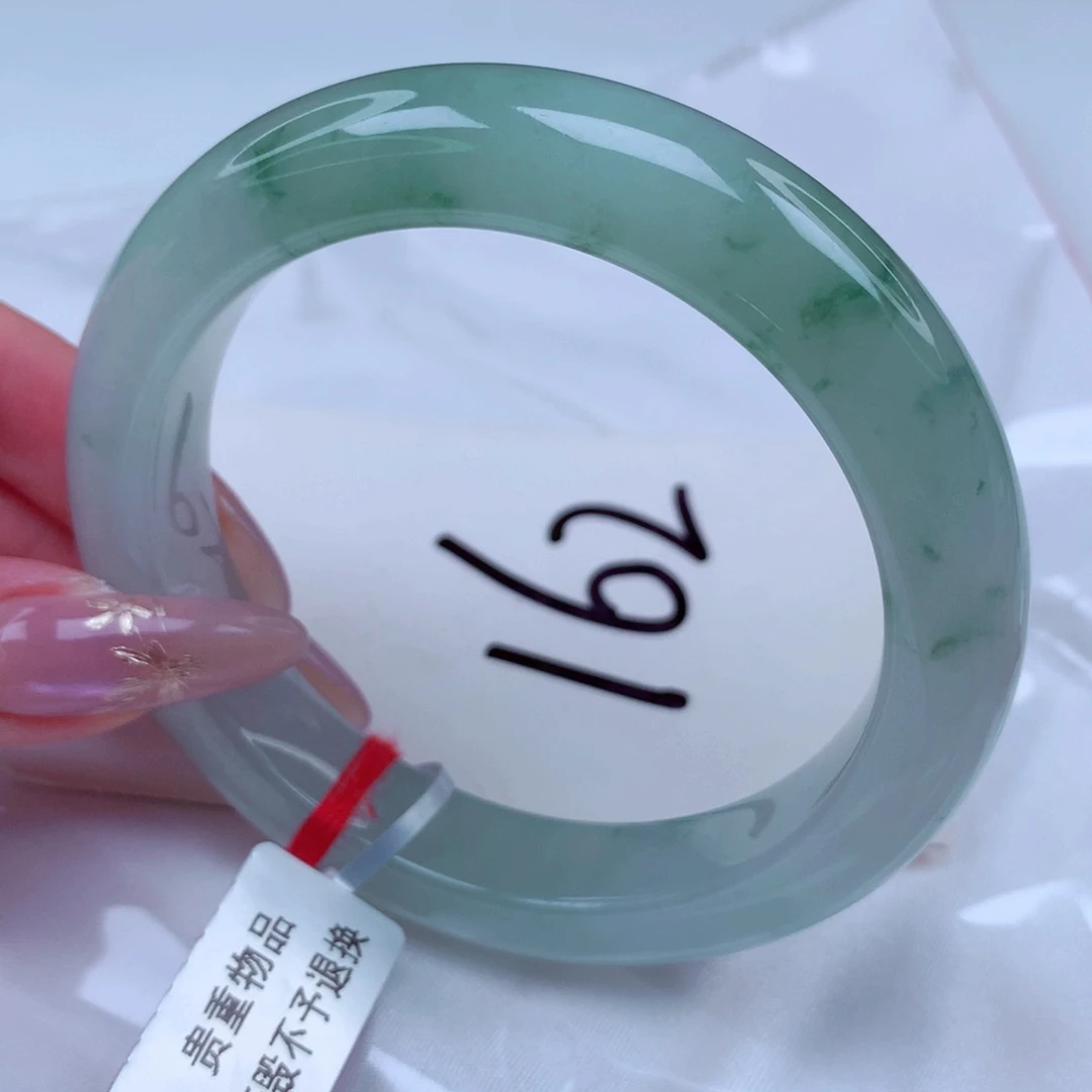 翡翠手镯未镶嵌翡翠57