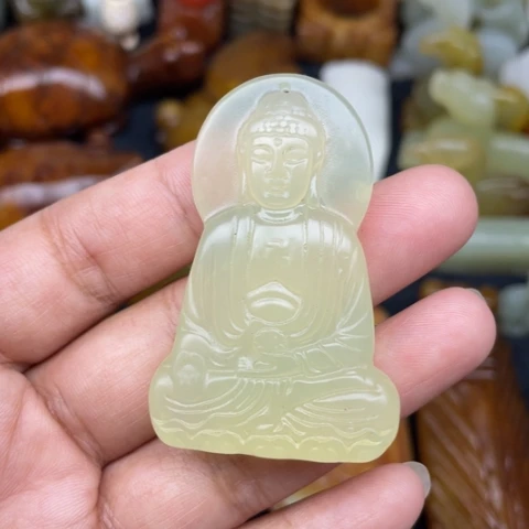 未镶嵌蛇纹石玉颈饰5