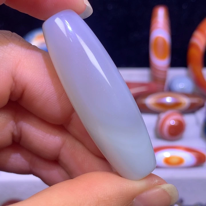 未镶嵌玛瑙/玉髓珠宝奇石