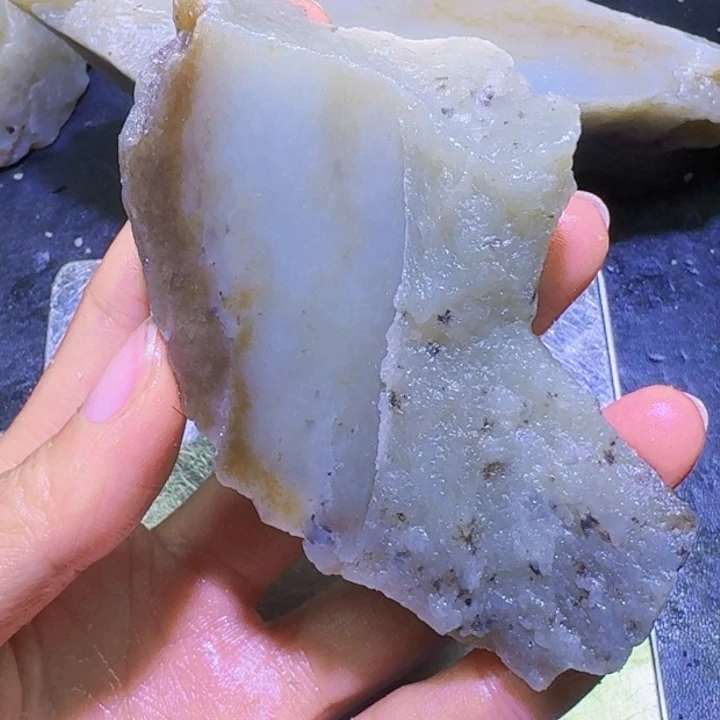 和田玉未镶嵌珠宝半成品