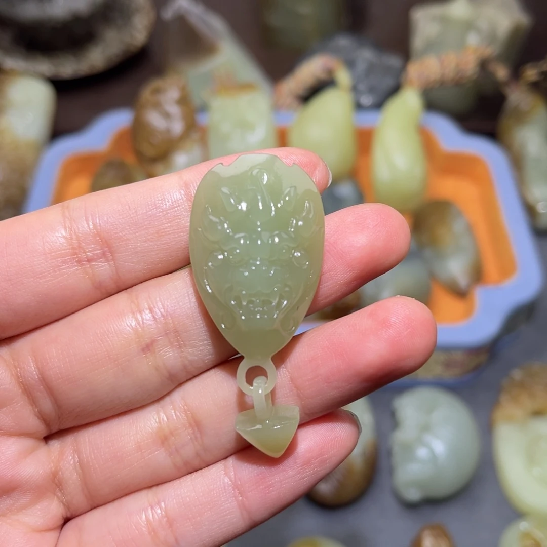 和田玉（黄玉）未镶嵌挂件