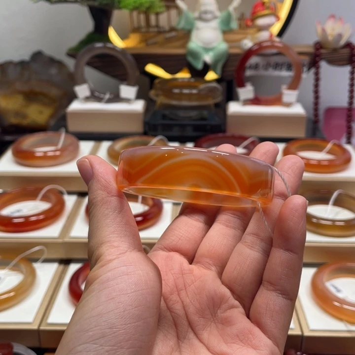 玛瑙/玉髓未镶嵌手镯