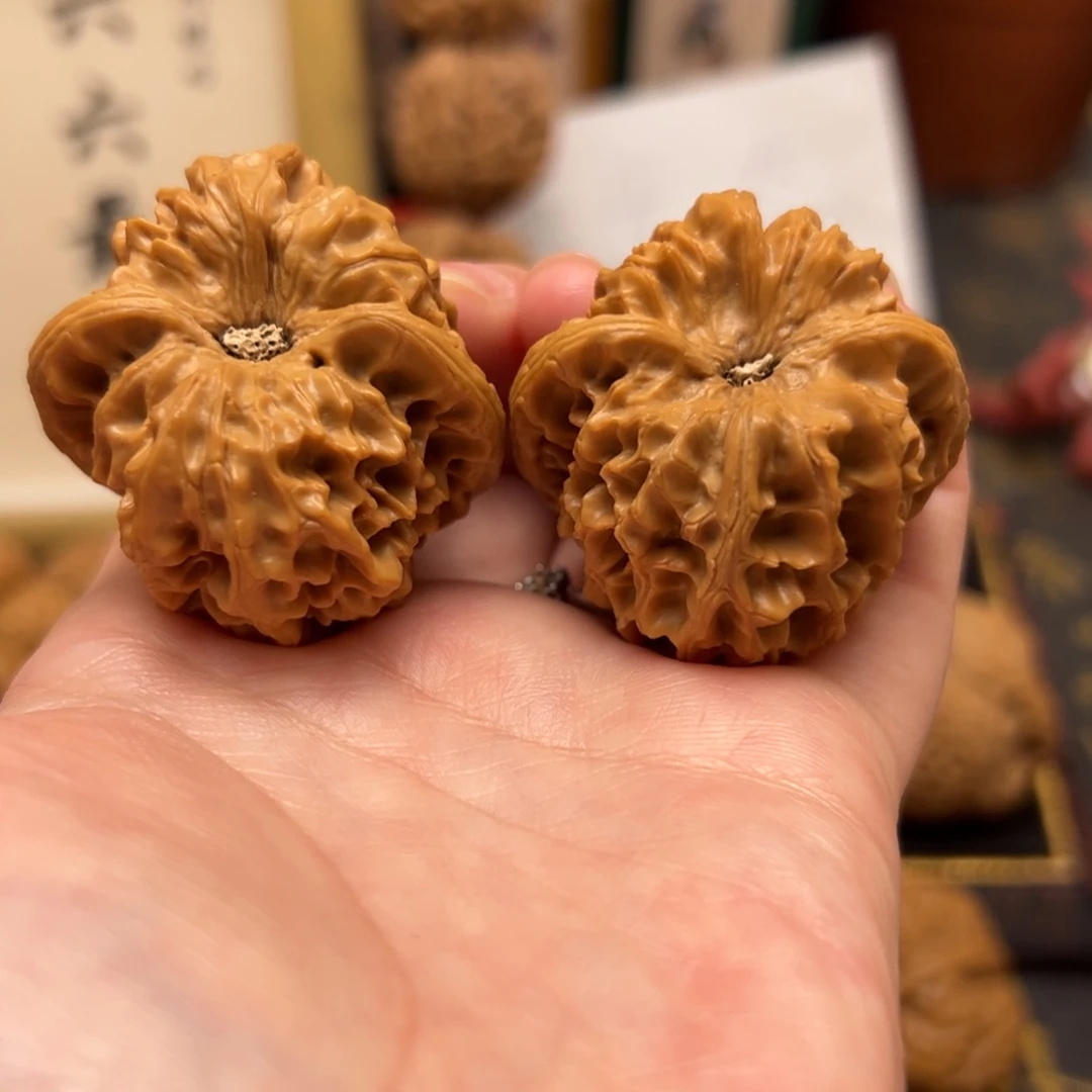 文玩核桃把件39龙门涧