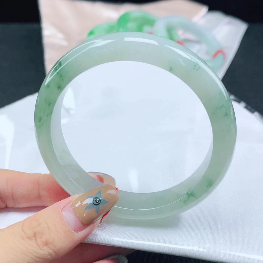 翡翠未镶嵌手镯缅甸59.7冰润飘花正圈